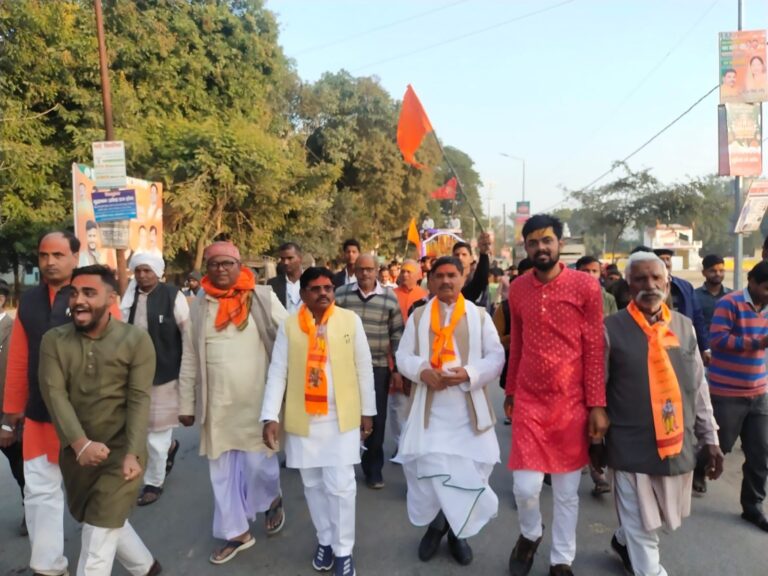 “अयोध्या सज-धज के आए मेरे राम ” धुन पर दुद्धी में श्रीराम लला, की प्राण प्रतिष्ठा से पूर्व निकली भव्य शोभायात्रा।