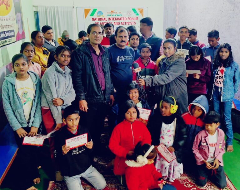 रेणुकूट मे देश की बात एवं सामान्य ज्ञान प्रतियोगिता का हुआ आयोजन।