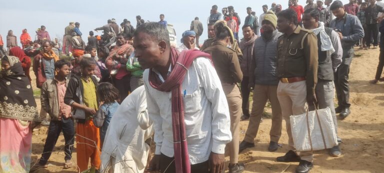 Sonabhara crime:शराब के नशे धुत पति ने पत्नी को लाठी ठंडे से पीटकर उतारा मौत के घाट