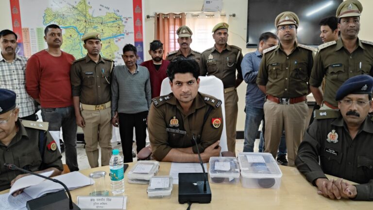 Sonbhadra news:9720 लीटर अवैध अंग्रेजी शराब के साथ 02 अन्तरप्रांतीय शराब तस्कर गिरफ्तार