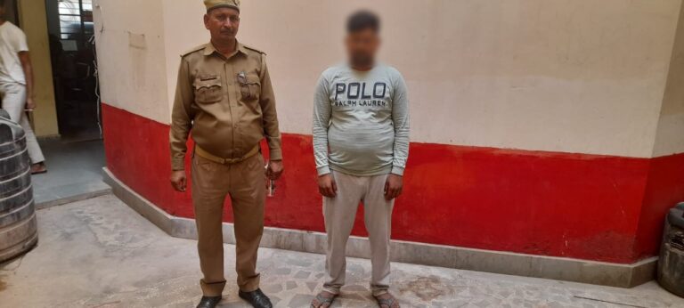 Sonbhadra crime:बिना परमिट के जा रहा ट्रक बरामद कर 02 नफर अभियुक्तों को किया गिरफ्तार