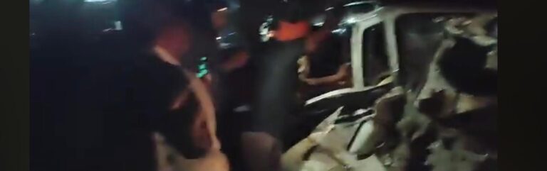 सोनभद्र : तेज रफ्तार टैंकर व स्कर्पियों की आमने सामने जबरदस्त टक्कर।