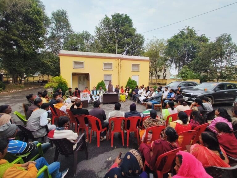 2047 तक विकसित भारत मोदी की गारंटी संकल्प पत्र सुझाव का भाजपा जिलाध्यक्ष नें किया विमोचन।