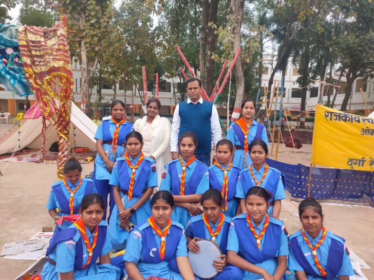 वाराणसी रोवर्स, रेंजर विश्वविद्यालय समागम में दुद्धी रोवर्स टीम को मिला तीसरा स्थान।