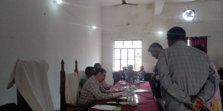 दुद्धी सम्पूर्ण समाधान दिवस पर 39 जन शिकायती प्रार्थना पत्र आए तीन मामलों का निस्तारण।