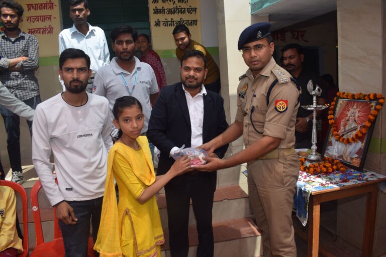 सुगम्या फाउंडेशन ने कंपोजिट विद्यालय मुर्धवा के बच्चों के साथ “होली उत्सव समारोह” का आयोजन किया।