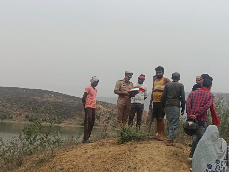 Sonbhadra crime:बंधी में युवती की मिली लाश, क्षेत्र में मची सनसनी