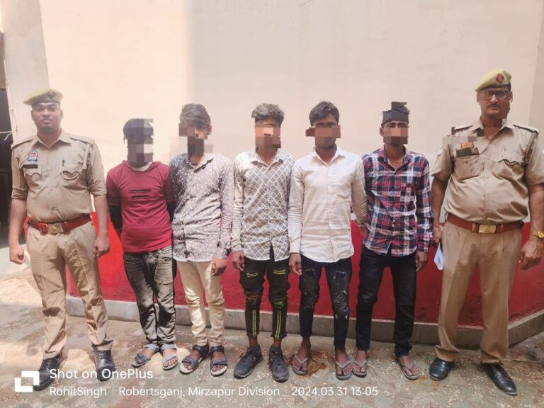 डकैती की योजना बनाते समय 05 अभियुक्तगण गिरफ्तार।