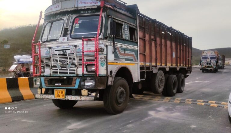 डाला : 9 महीना 13 दिन बाद वैष्णो मंदिर के पास रेलवे ओवरब्रिज हुआ चालू, खुशी की लहर।