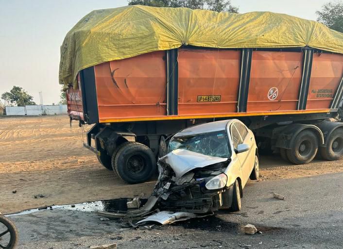 सोनभद्र:- चुनाव ड्यूटी मे अनपरा से राबर्टसगंज जाते हुये शिक्षक हुए घायल।