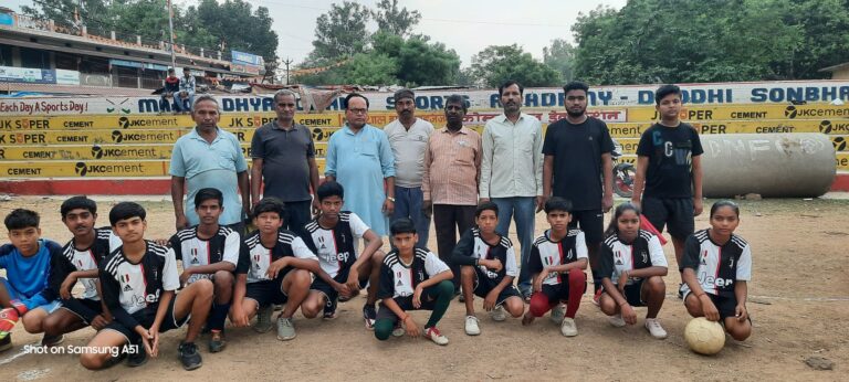 15 दिवसीय समर कैंप फुटबॉल का रामलीला खेल मैदान पर हुआ शुभारंभ।