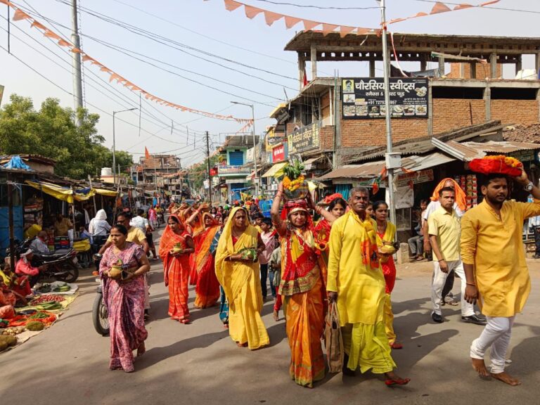 कलश शोभा यात्रा के साथ श्रीमद् भागवत कथा रविवार से शुरू।
