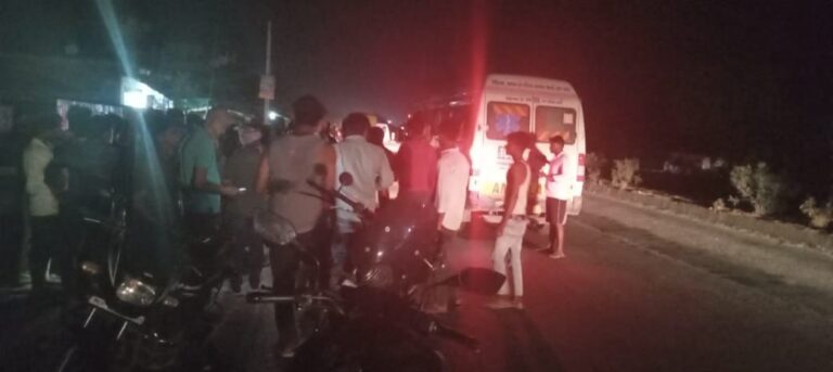 Sonbhadra Breaking: अनियंत्रित ट्रक ने पैदल जा रहे युवक को रौंदा, मौत।