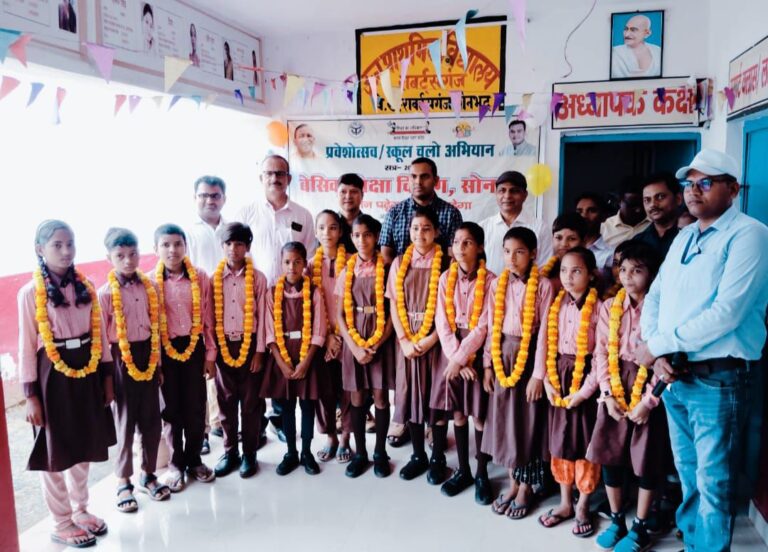 प्रवेशोत्सव/ स्कूल चलो अभियान कार्यक्रम का शुभारंभ।