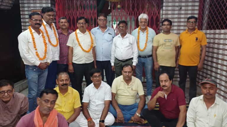 बाल गोपाल चौरसिया जन उद्योग व्यापार संगठन अनपरा के अध्यक्ष बने।