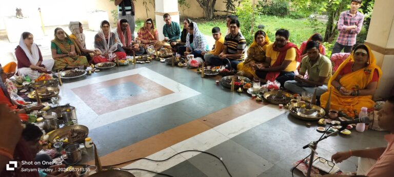 51 हजार पार्थिव शिवलिंग पूजन  एवं रुद्राभिषेक।