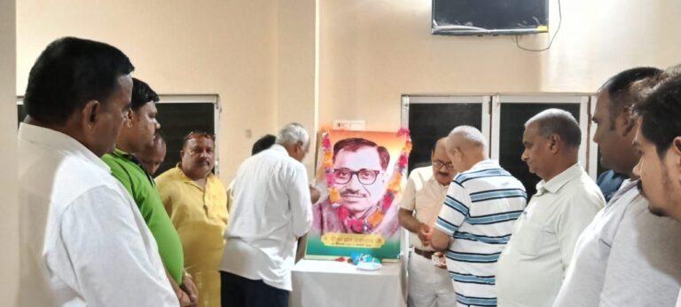 बांग्लादेश में हिंदुओं पर बर्बरता को लेकर पंडित दीनदयाल उपाध्याय विचार मंच दुद्धी द्वारा गोष्ठी का आयोजन।