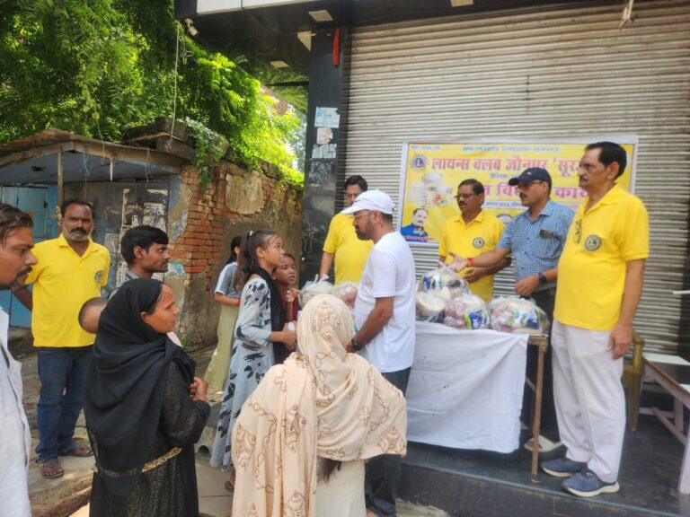 लायंस क्लब जौनपुर “सूरज” ने हंगर प्रोजेक्ट के अंतर्गत पौष्टिक राशन का किया वितरण– विकास साहू अध्यक्ष लायंस क्लब