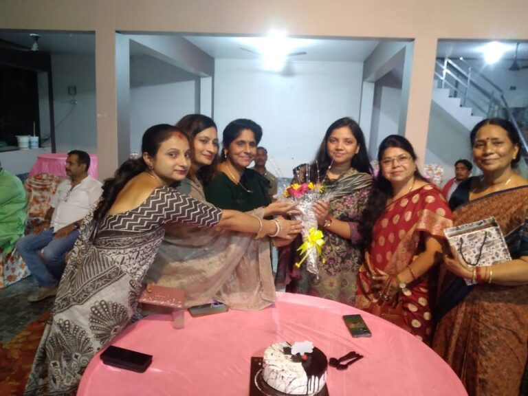 युवा एवं जन प्रिय जिला पंचायत अध्यक्ष सोनम सिंह के जन्म दिवस पर बधाइयों  का तांता।