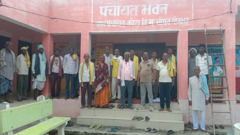 ग्रामीणों की समस्या को बढ़ा रही फैक्ट्रियों का कचरा, खुली बैठक कर डी एम से निराकरण की अपील की।&nbsp;