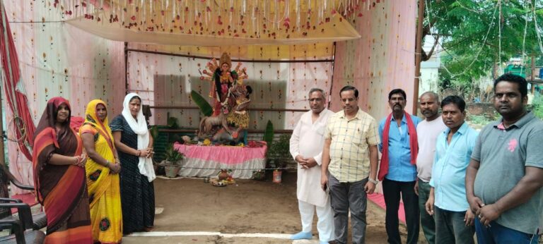 स्वच्छता अभियान के ब्रांड एम्बेसडर सत्य नारायण बंसल ने किया स्वच्छता कर्मियो को सम्मानित।