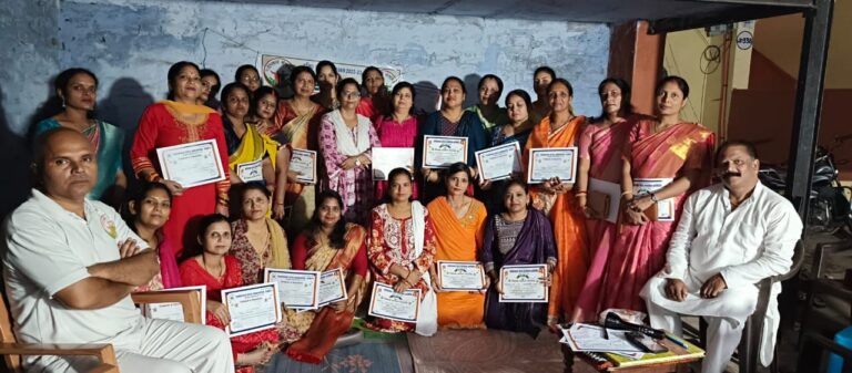 नारी शक्ति और उत्कृष्ट शिक्षक सम्मान से नवाजी गई 25 महिलाएं- परोपकार सेवा समर्पण समिति।