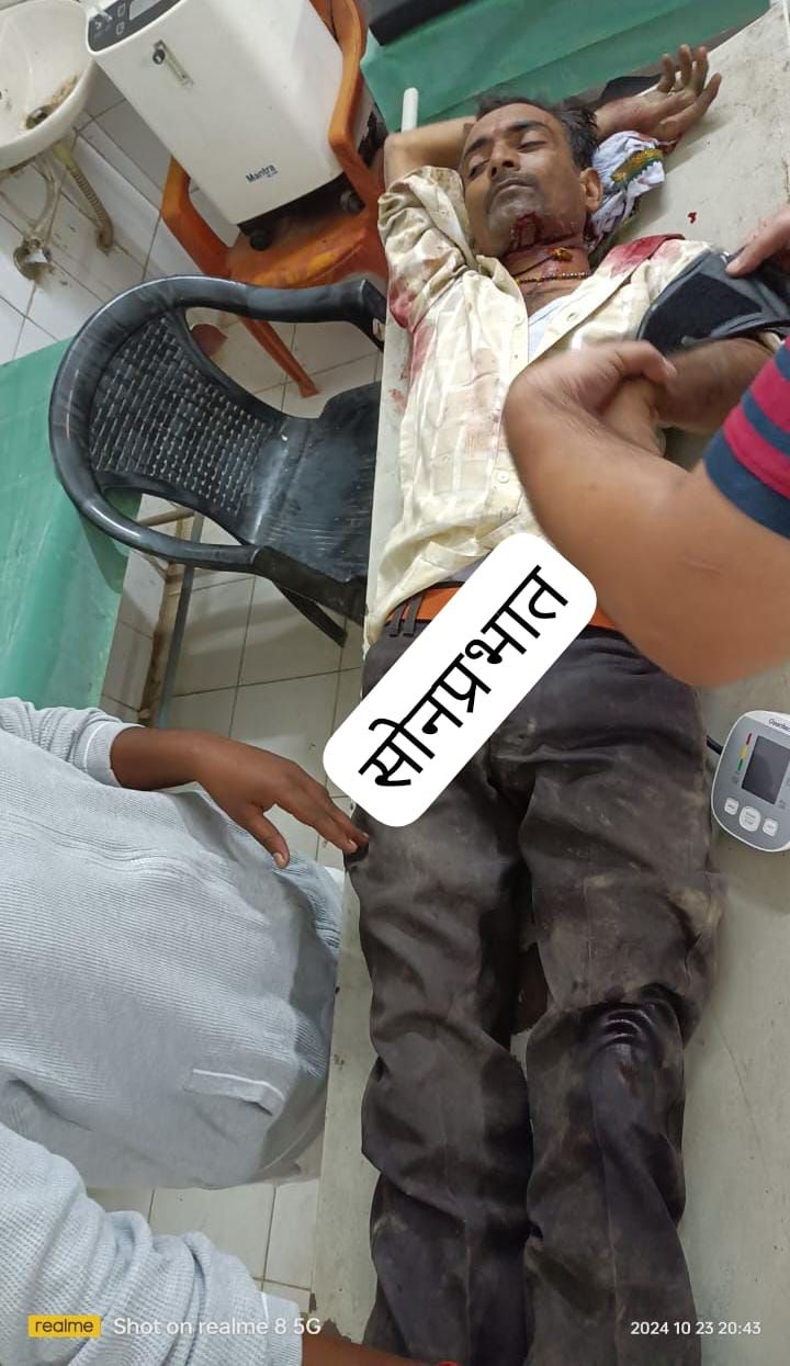 ट्रैक्टर की टक्कर से बाइक सवार घायल।