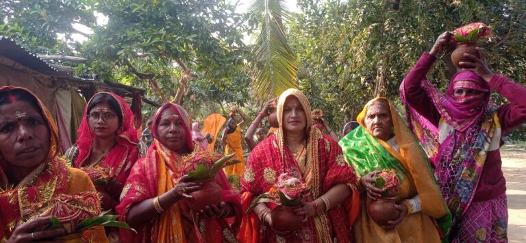 Sonbhadra News: कलश विसर्जन के साथ विराट रुद्र महायज्ञ का हुआ समापन