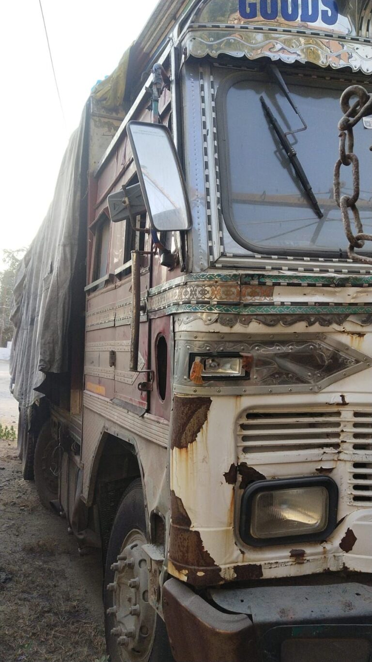 Sonbhadra News: पुलिस की बड़ी कार्रवाई, गैंगेस्टर एक्ट के तहत अपराधी की 14 लाख की ट्रक कुर्क