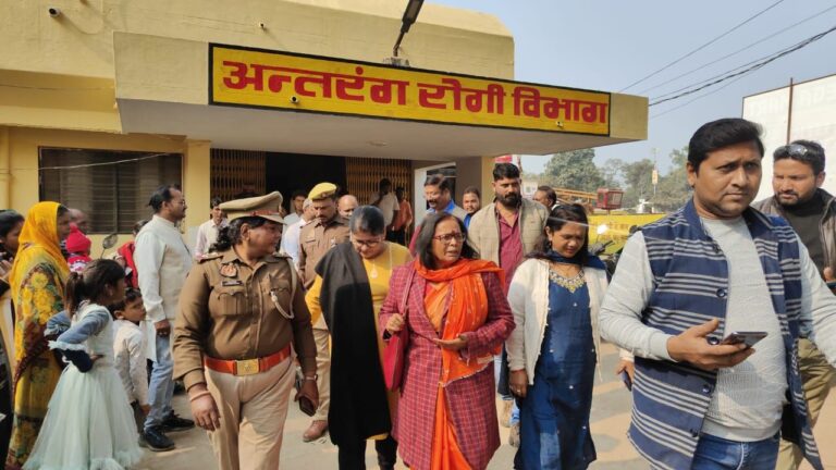 नीति आयोग का आकांक्षी जिला सोनभद्र: सीएचसी दुद्धी की दुर्व्यवस्थाओं पर महिला आयोग की सदस्य ने लगाई फटकार