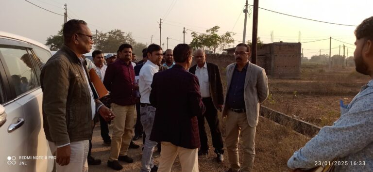 कनहर परियोजना : मुख्य अभियंता ने विस्थापितों के समस्याओं को जाना, जल्द समाधान का आश्वासन