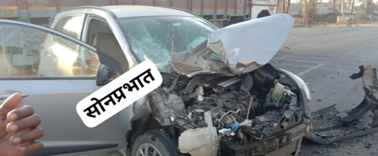 Sonbhadra News : महाकुंभ यात्रा के दौरान सड़क दुर्घटना, दो अलग-अलग हादसों में कई घायल