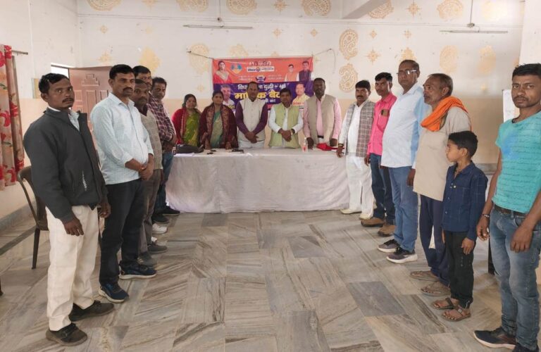 Sonbhadra News : अपना दल की मासिक बैठक दुद्धी में सम्पन्न