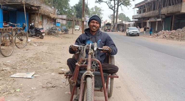 Chhatisgarh News : हौसले की मिसाल बने दिव्यांग बुंदेल कुमार, आत्मनिर्भरता से रचा सफलता का नया अध्याय