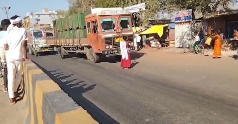 Sonbhadra News : चोपन थाना क्षेत्र में किन्नरों का आतंक, राहगीर और वाहन चालक परेशान