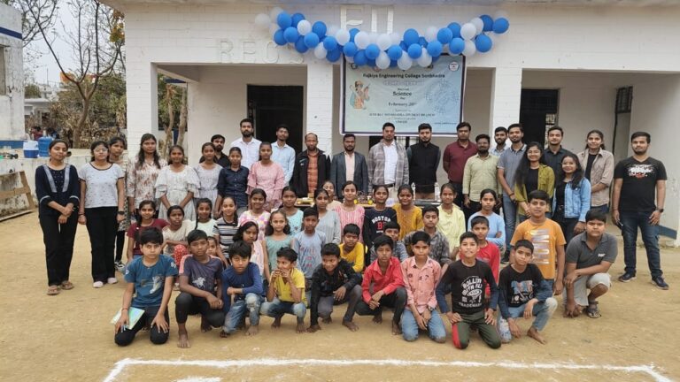 Sonbhadra News : राजकीय इंजीनियरिंग कॉलेज सोनभद्र में राष्ट्रीय विज्ञान दिवस पर विविध कार्यक्रमों का आयोजन