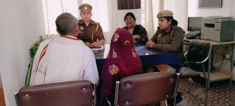 Sonbhadra News : मिशन शक्ति के कानून व्यवस्था को मजबूत करने के साथ ही खाकी कर रही रिश्तों को भी मजबूत