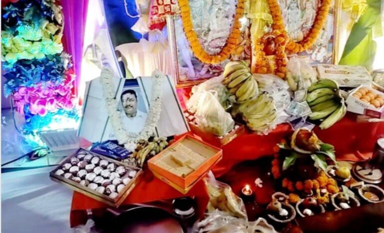 Sonbhadra News : स्वर्गीय बबलू सिंह की स्मृति में रेणुकूट में हुआ सुंदरकांड पाठ, भंडारे का आयोजन