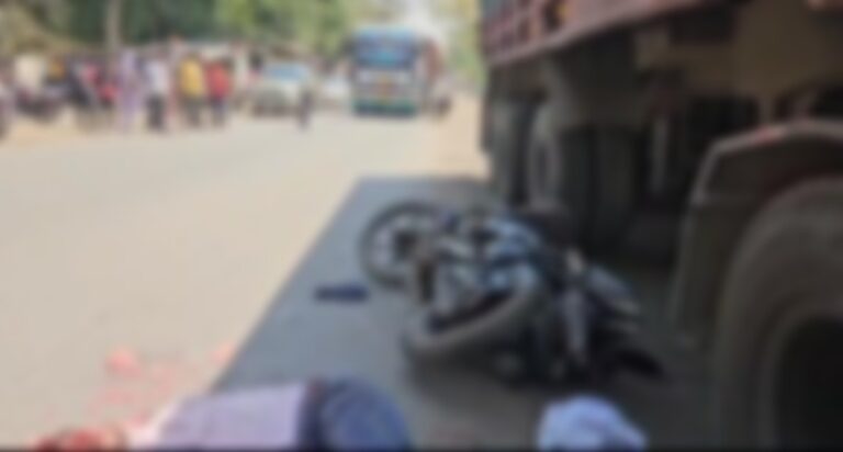 Sonbhadra News : अनपरा में तेज रफ्तार ट्रक ने बाइक सवार को कुचला, युवक की दर्दनाक मौत