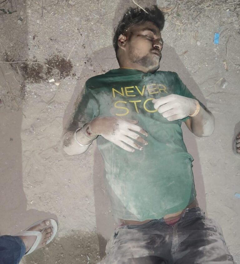 Sonbhadra News : डाला-ओबरा संपर्क मार्ग पर दर्दनाक सड़क हादसा, बाइक सवार युवक गंभीर रूप से घायल