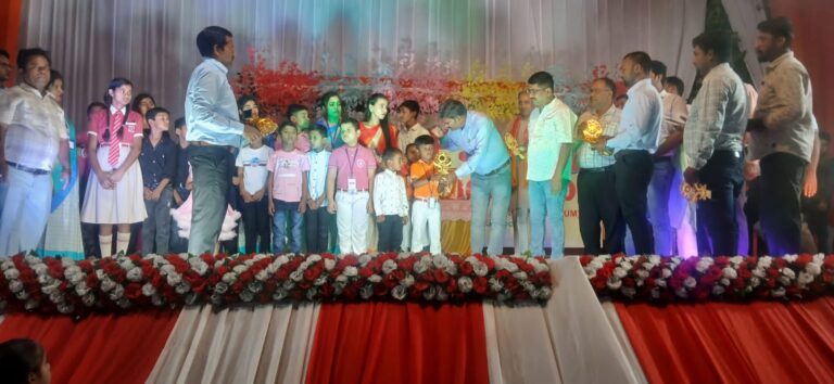 Sonbhadra News : डीपीएस स्कूल के वार्षिकोत्सव समारोह में नशा उन्मूलन, नारी सशक्तिकरण, सोशल मीडिया के दुष्प्रभाव आदि की प्रेरक प्रस्तुति,