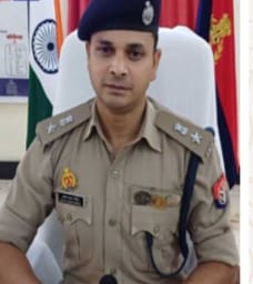 Sonbhadra News : कानून व्यवस्था सुदृढ़ करने हेतु सोनभद्र में सात थाना प्रभारियों का तबादला