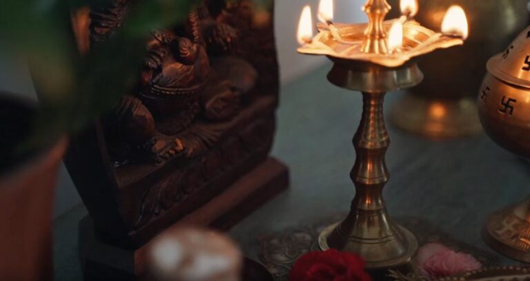 Sonbhadra News : जिले में अष्टमी और रामनवमी पर मंदिरों में होंगे विशेष धार्मिक आयोजन