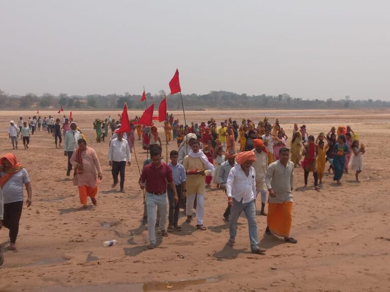 Sonbhadra News : कोटा खास बाजार में शुरू हुआ सात दिवसीय श्री पंचाग्नि महायज्ञ एवं श्रीमद्भागवत कथा संगीतमय कार्यक्रम