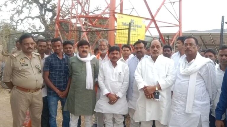 Sonbhadra News : जुगैल क्षेत्र में मोबाइल नेटवर्क सेवा का शुभारंभ, भव्य कार्यक्रम में मंत्री संजीव गोंड का स्वागत