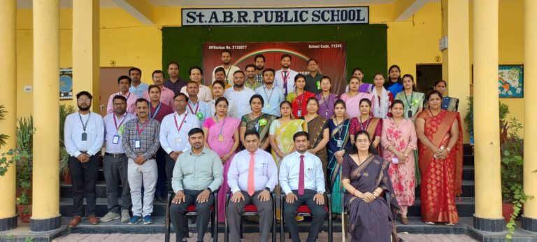 रेणुकूट में सीबीएसई द्वारा ‘पाइथन फॉर कंप्यूटर साइंस’ पर दो दिवसीय विशेष प्रशिक्षण कार्यशाला का सफल आयोजन।