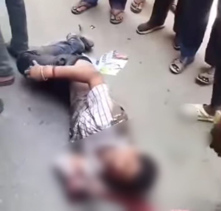 Sonbhadra News: सोनभद्र के व्यस्त चौराहे पर युवक की सरेआम पिटाई और अगवा, पुलिस की भूमिका पर उठे सवाल