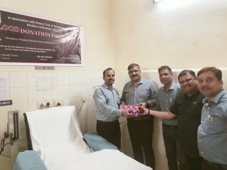 रेनुकूट रोटरी क्लब का नए सत्र का आगाज हुआ रक्तदान से।