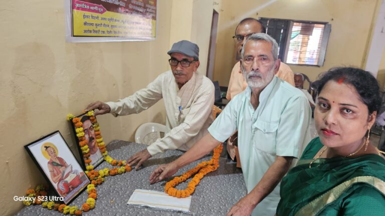 “आपस में नफरत, आपस में तकरार – मानव जीवन की सबसे बड़ी हार” तुलसीदास व प्रेमचंद जयंती की पूर्व संध्या पर कविगोष्ठी में गूंजा साहित्यिक स्वर