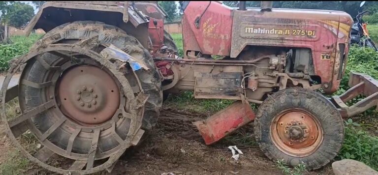 विंढमगंज : एक ही रात में दो स्थानों पर चोरी, दुकान से हजारों का सामान और ट्रैक्टर की बैटरी पर हाथ साफ